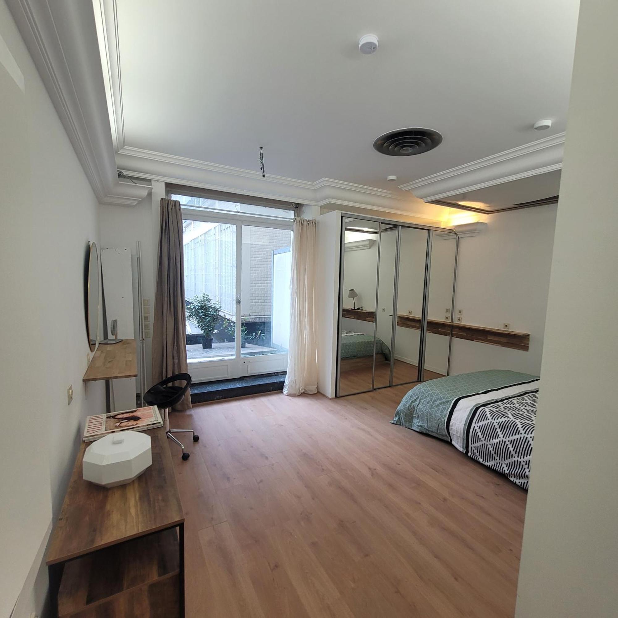 Bel Appartement Champs Elysees Avec 2 Chambres Париж Екстериор снимка